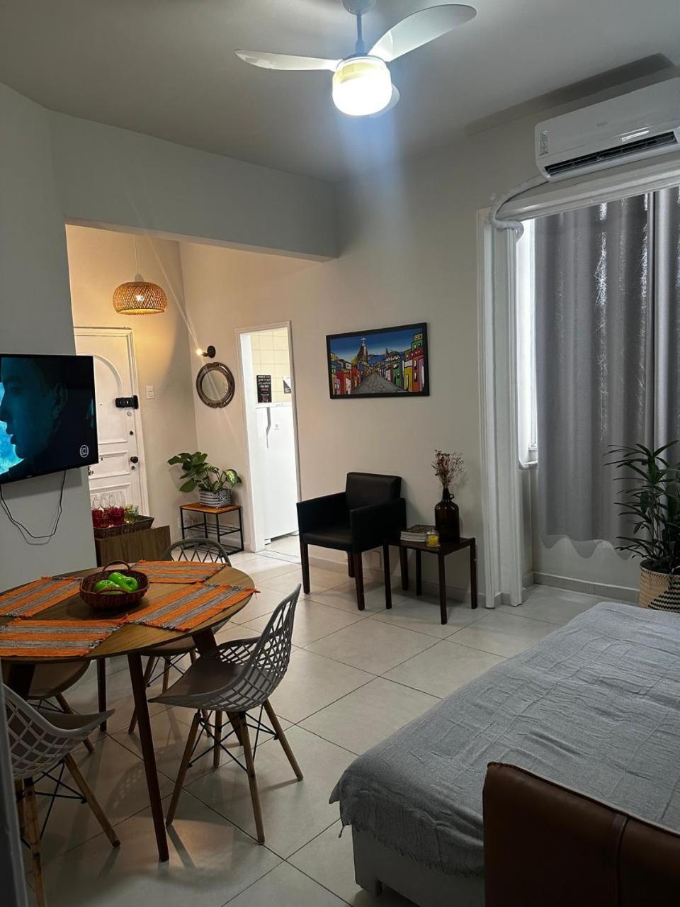 Apartamento Charmoso Na Quadra Da *